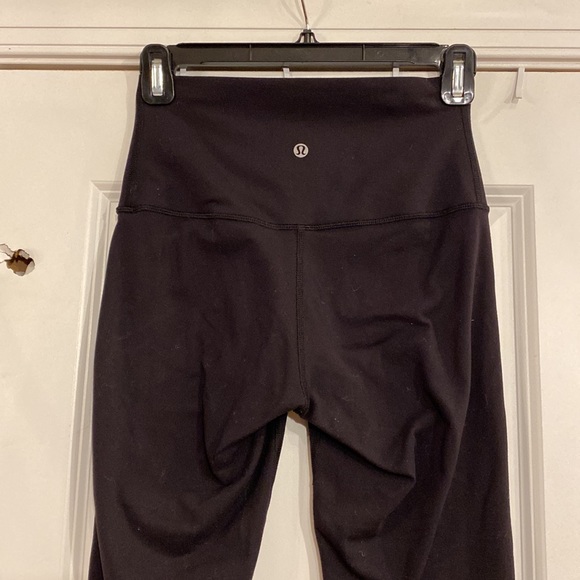 Lululemon Roll Over Wunder Under Crop - Picture 3 of 5